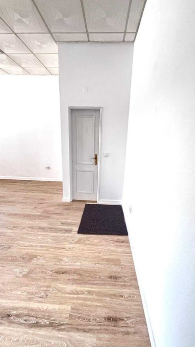 Loja remodelada no Centro do Barreiro