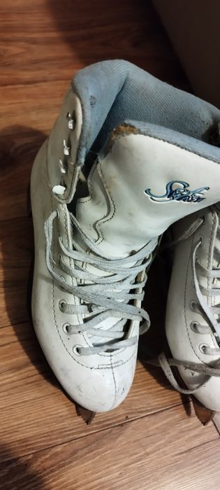 Łyżwy rozm 38 zapraszam