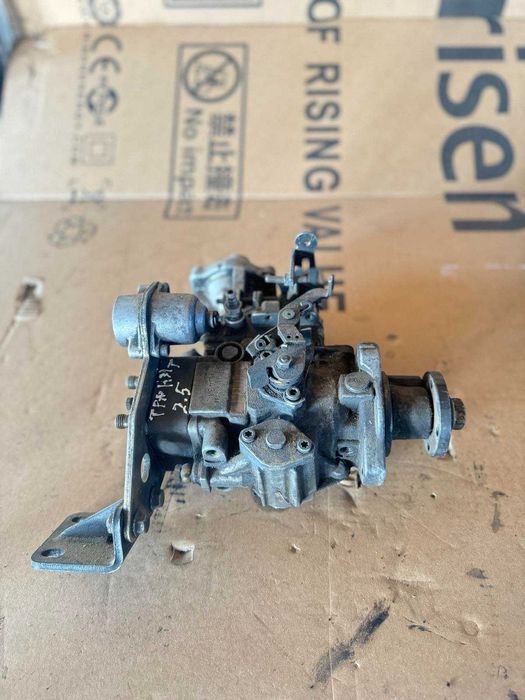 Паливний насос високого тиску (ТНВД) для Ford Transit 2.5 D. Транзит