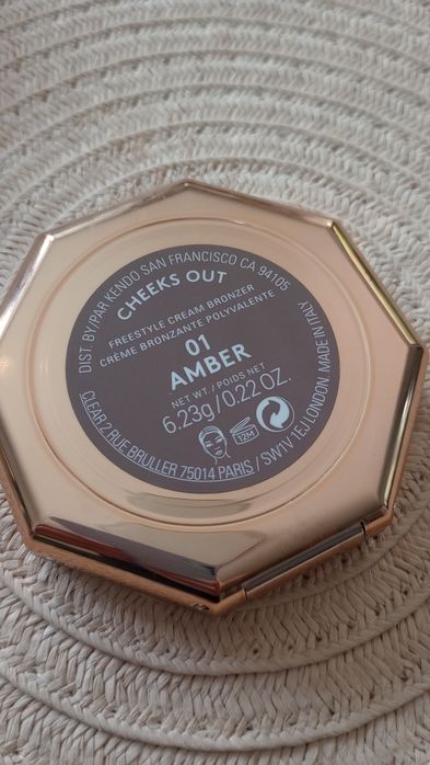 Bronzer w kremie Fenty Amber