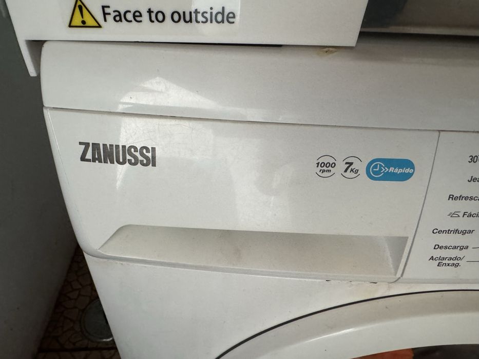 Maquina de lavar roupa Zanussi 7kg