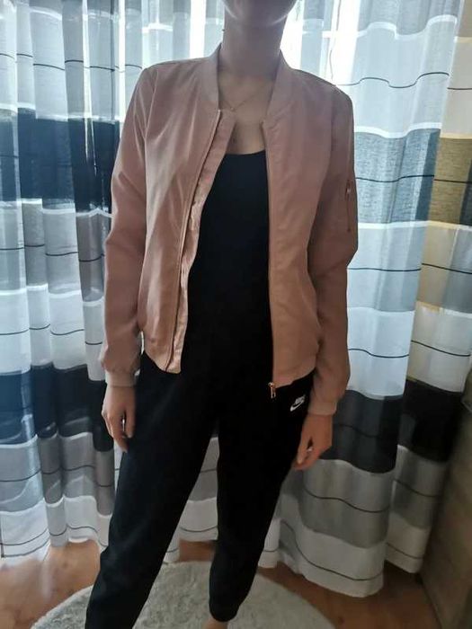 Only kurtka bomberka, różowa, złoty suwak, roz S