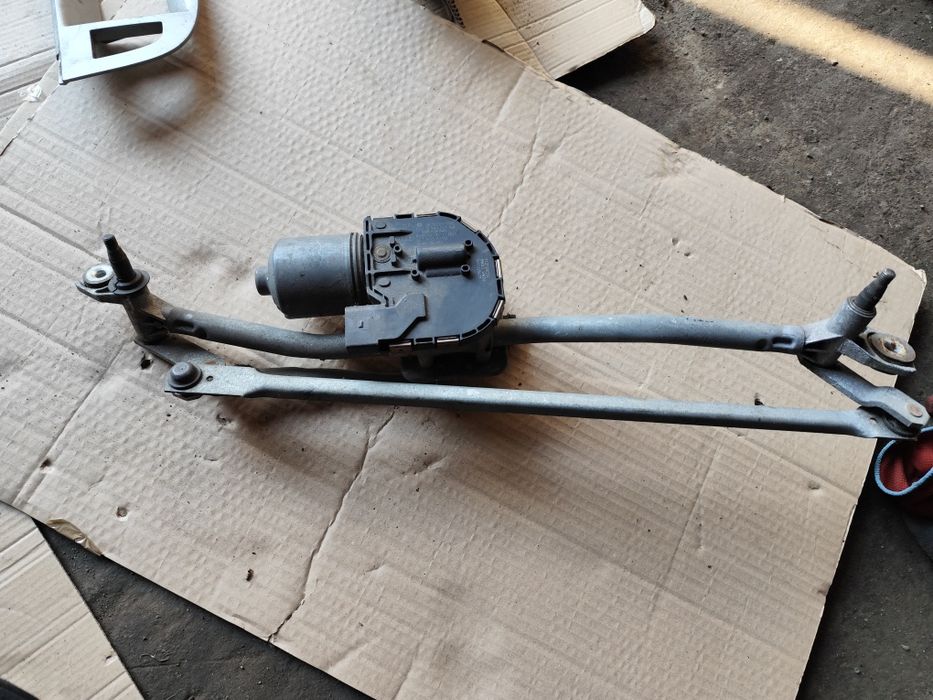 Audi A6 C6 mechanizm wycieraczek przód przedni 4F1.955.023H