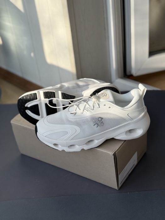 Кросівки Loewe × ON Running Cloudtilt White Білий