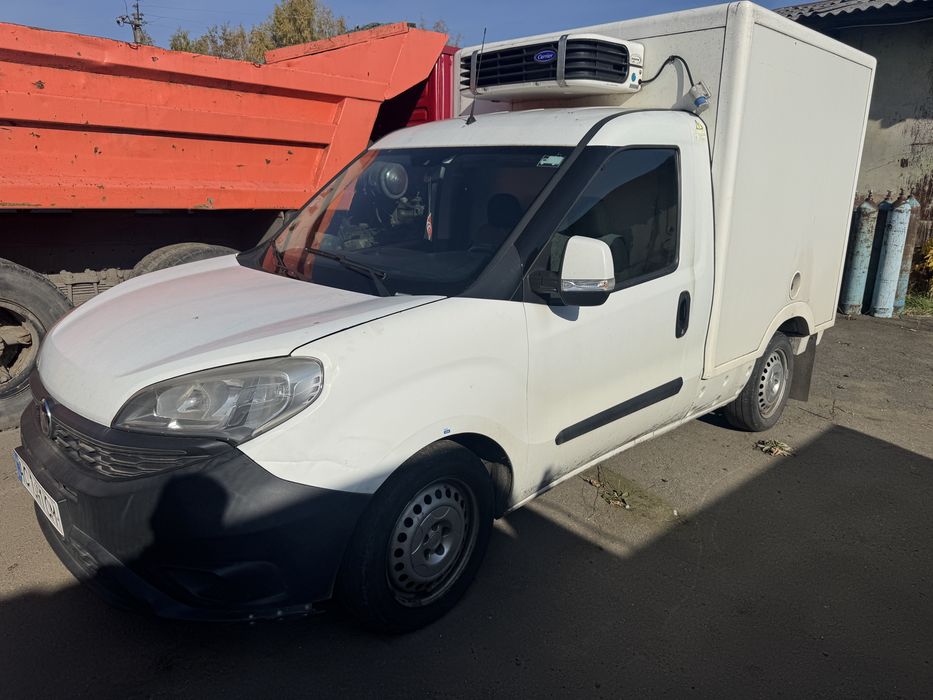 Doblo 2017 року дизель холодильник реф