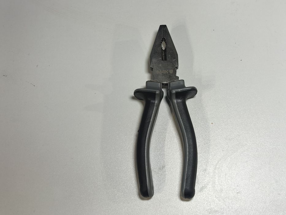 Szczypce uniwersalne 160mm neo m4k jak nowe DPD