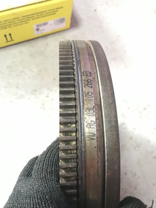 Маховик+ комп. Щеплення Шкода А7 1,6 TD; DQ200