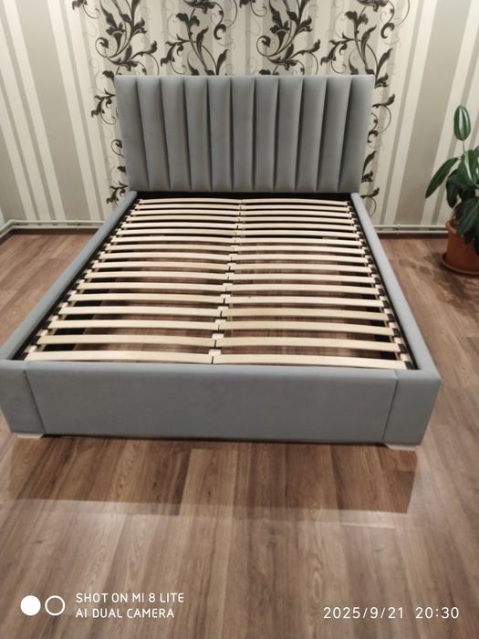 Ліжко двоспальне