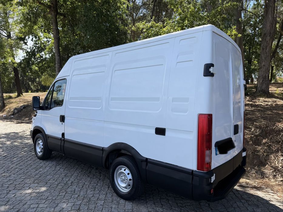 Iveco Daily 35S11 Furgão