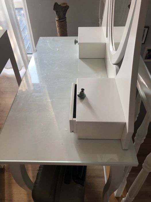 Toaletka ikea biała