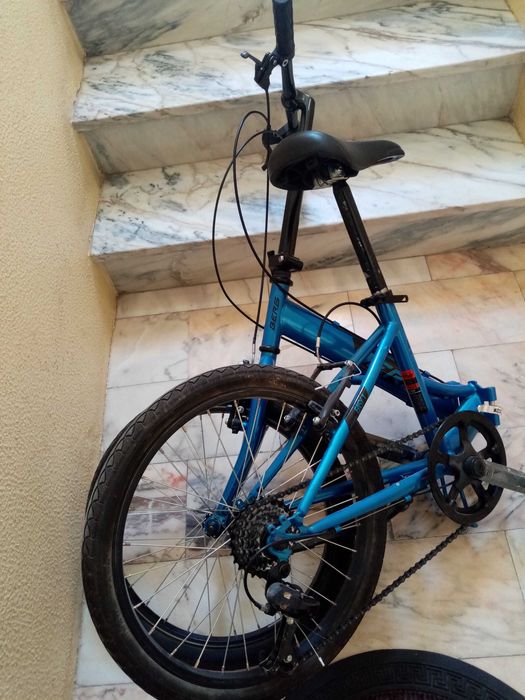 Vendo uma bicleta dobrável