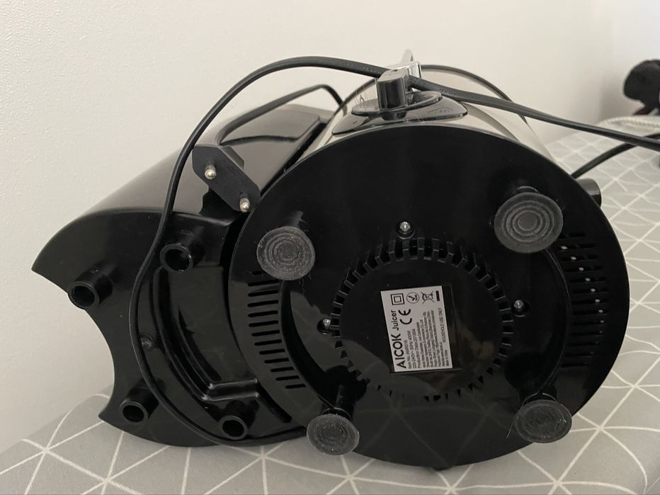 Соковижималка відцентрова Aicok AMR516 400W ( Нержавіюча сталь), Центрифужная соковыжималка