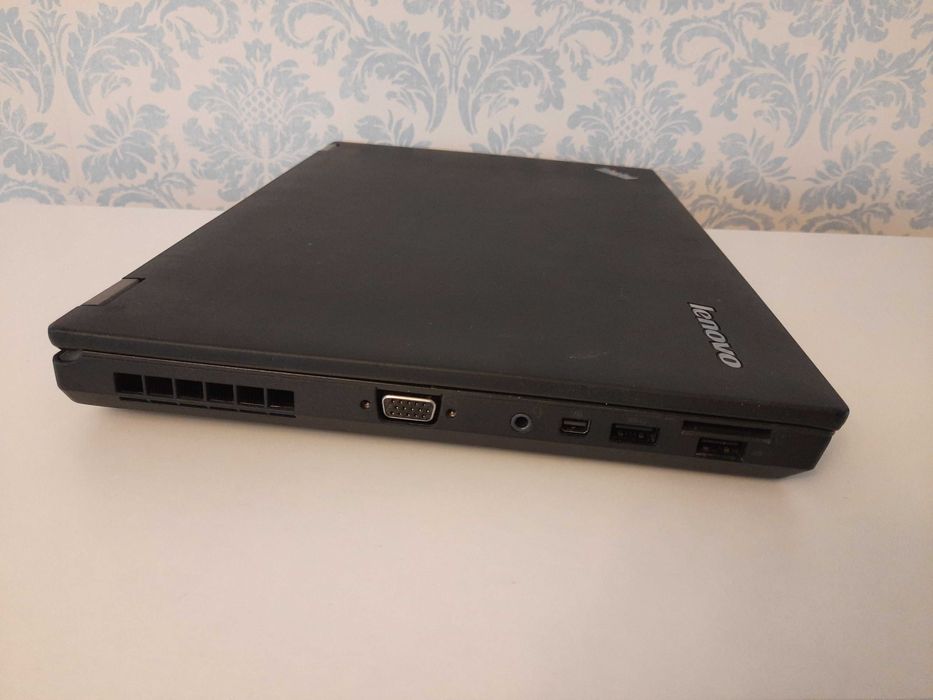 Lenovo T440P 14 / i5 / 16gb / ssd / GT730M