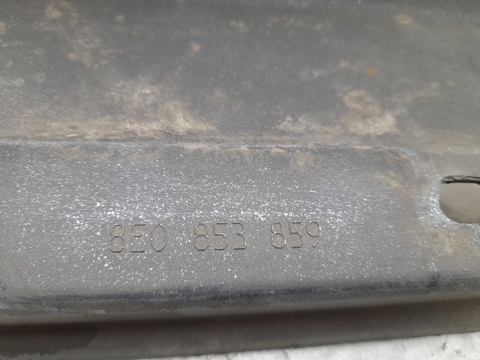 Embaladeira esquerda AUDI A4 (8EC, B7)