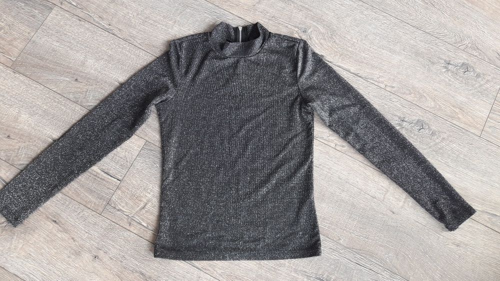 Golf - bluzka błyszcząca ze srebrną nitką