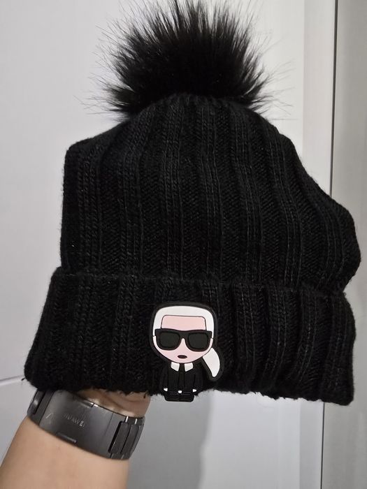 Czapka dziecięca  z bimbołem 3-5 lat