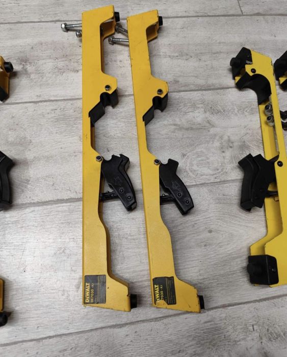 DeWal DE 7030 салазки для торцювальної пили Деволт