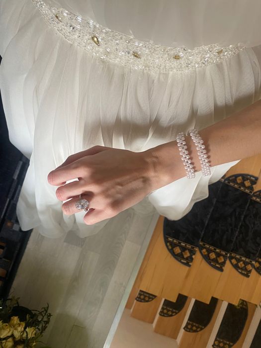 Pierścionek z kamieniem jak diament