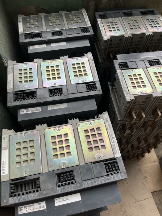 Продам автоматичний вимикач Masterpact NW20H1 2000A