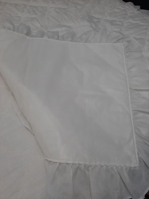 Colcha de cama + 2 fronhas branca64585046113155123