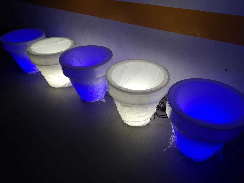 Vaso com luz cores