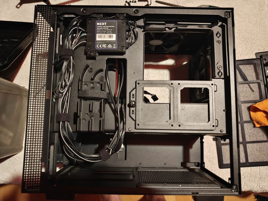 Caixa NZXT H200i Preta com RGB