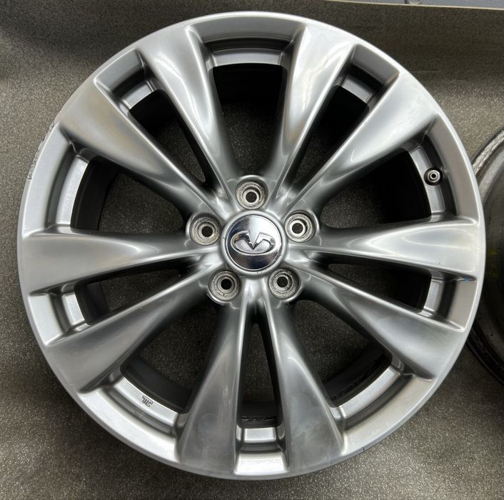Диски R18 5 114.3 et43 J8 Оригінал Infinity q50 q60 q70 nissan