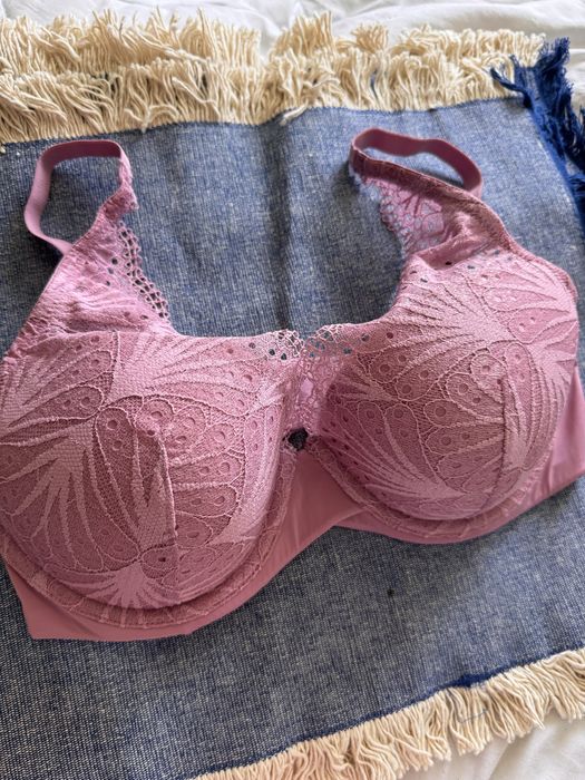 Бюсгальтер від C&A