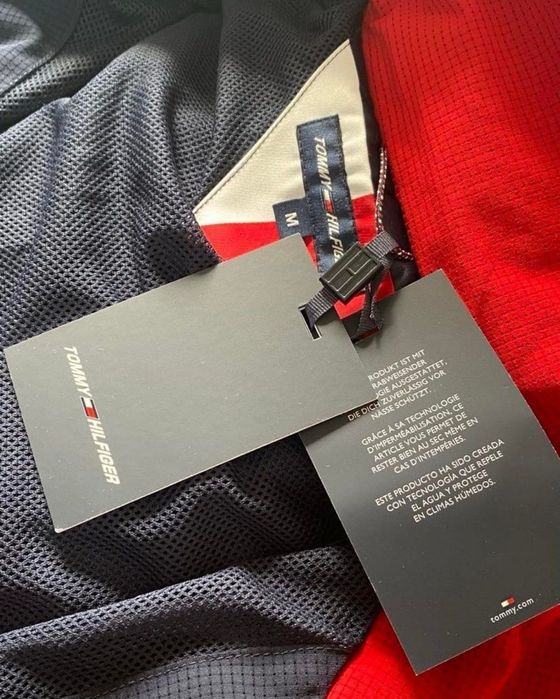 Casaco corta vento S M Tommy Hilfiger