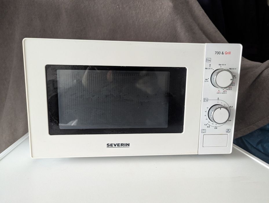 Kuchenka mikrofalowa/mikrofalówka