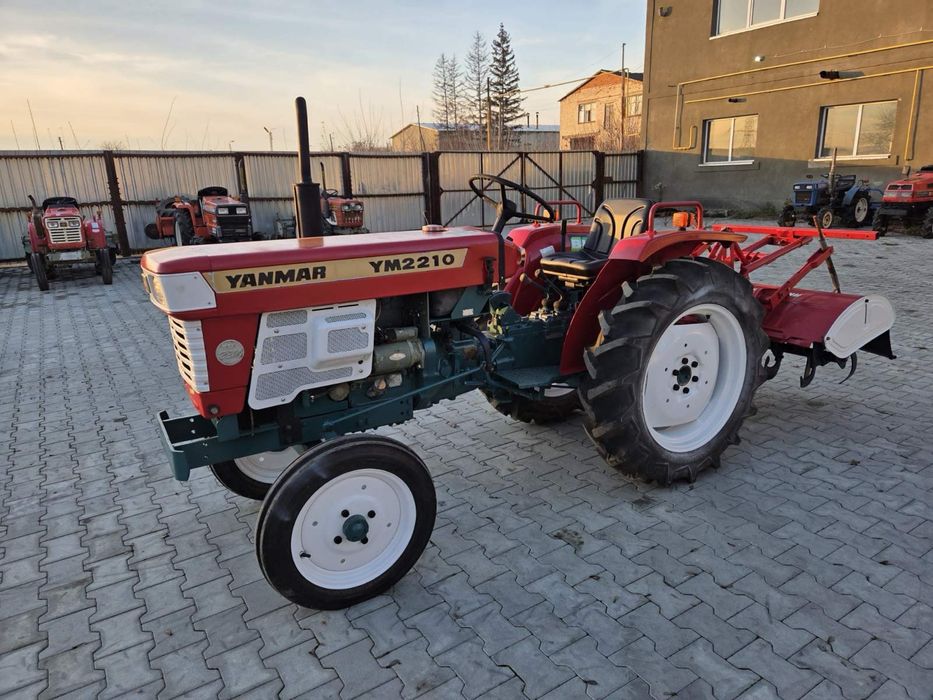 Японський трактор Yanmar YM2210