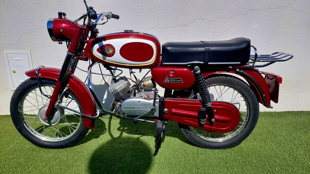 Motorizada Casal 301M restaurada