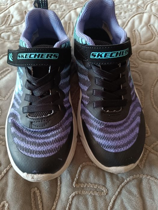 Кроссовки sketchers  девочка