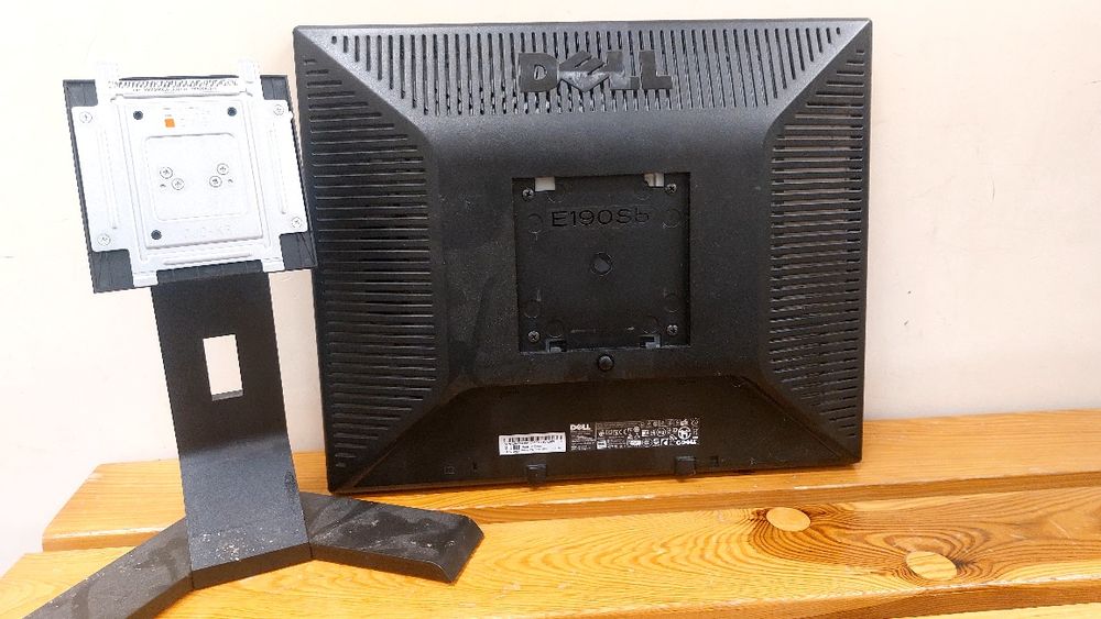 Monitor 15" firmy Dell