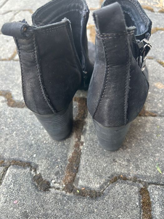Buty Venezia R.37 czarne zamszowe