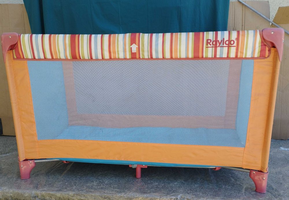Cama de viagem (ou berço portátil) para bebé