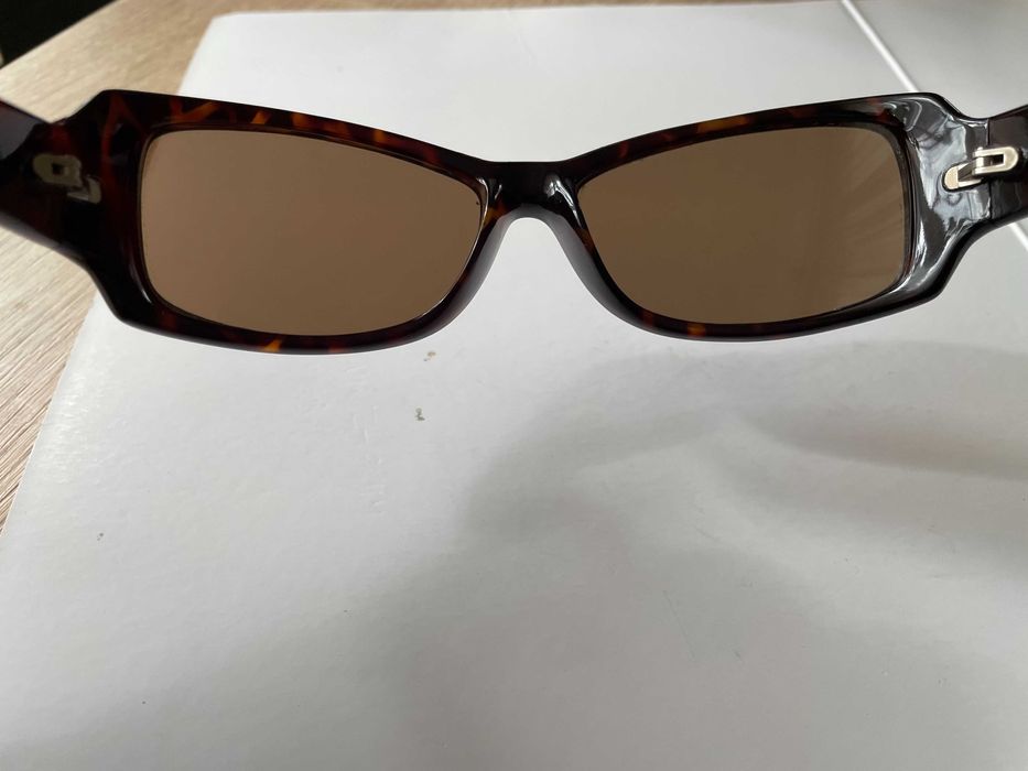 Окуляри жiночі сонцезахисні фірмові легке бу