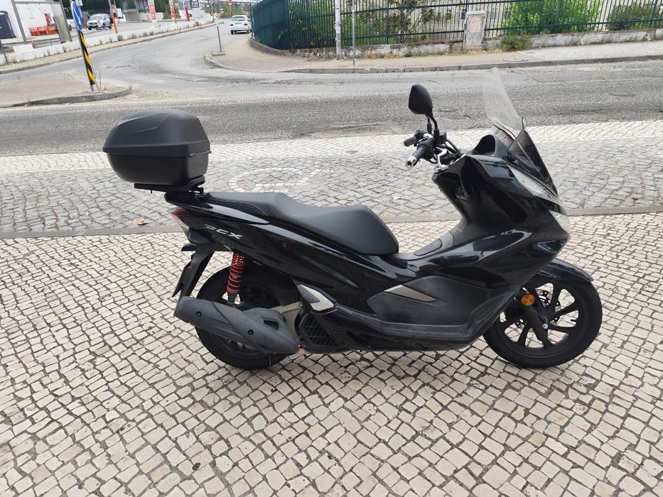 Honda PCX 125...