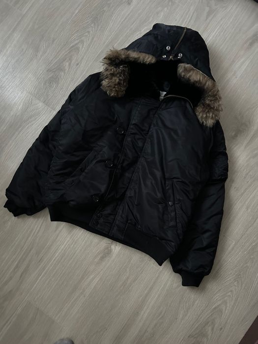 Аляска Bomber Jacket куртка бомбер курточка
на капюшоні хутро