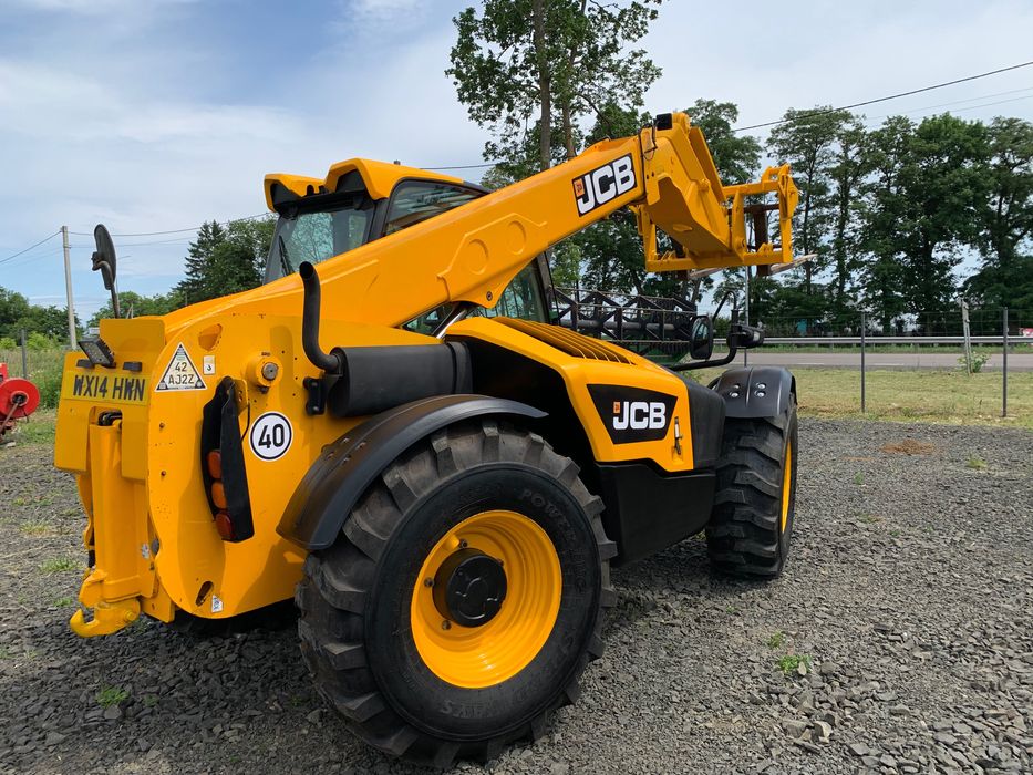 Телескопічний навантажувач JCB 531-70