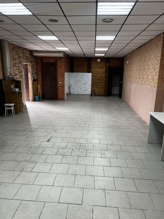 Аренда 100 м 2 на зупинці 9 школа