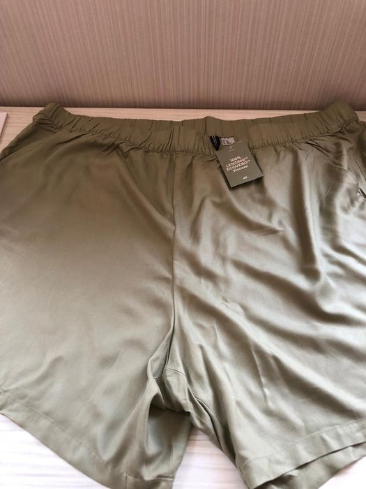 Шорти жіночі батал H&M  розміру 4XL
