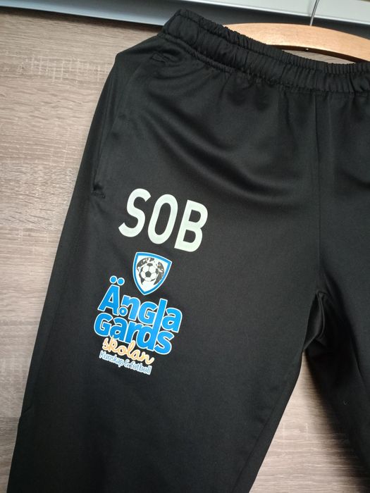 Sprzedam spodnie dresowe sportowe