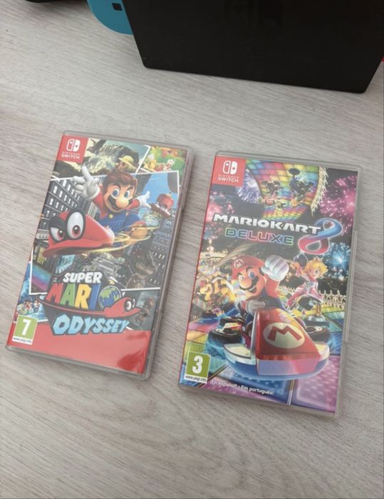 Nintendo Switch  + 2 jogos + bolsa transporte + Comando karts