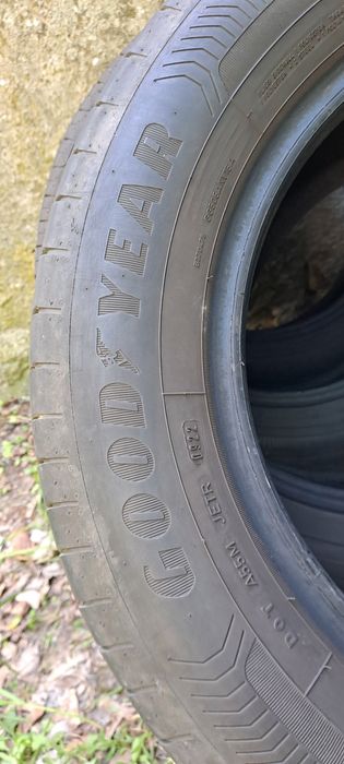 Opony  215 60 16 Good Year