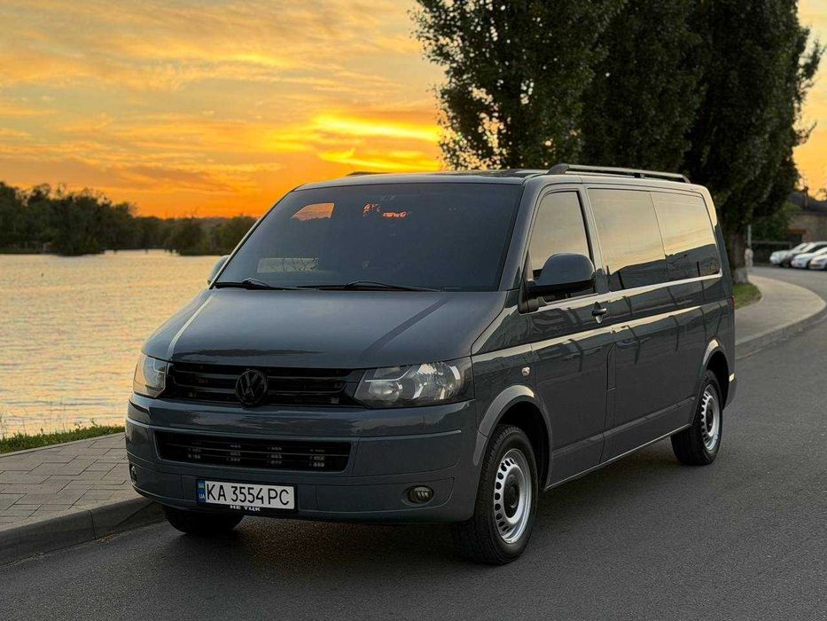 Volkswagen Transporter T5 GP 2010 рік 2.0 дизель 103kw