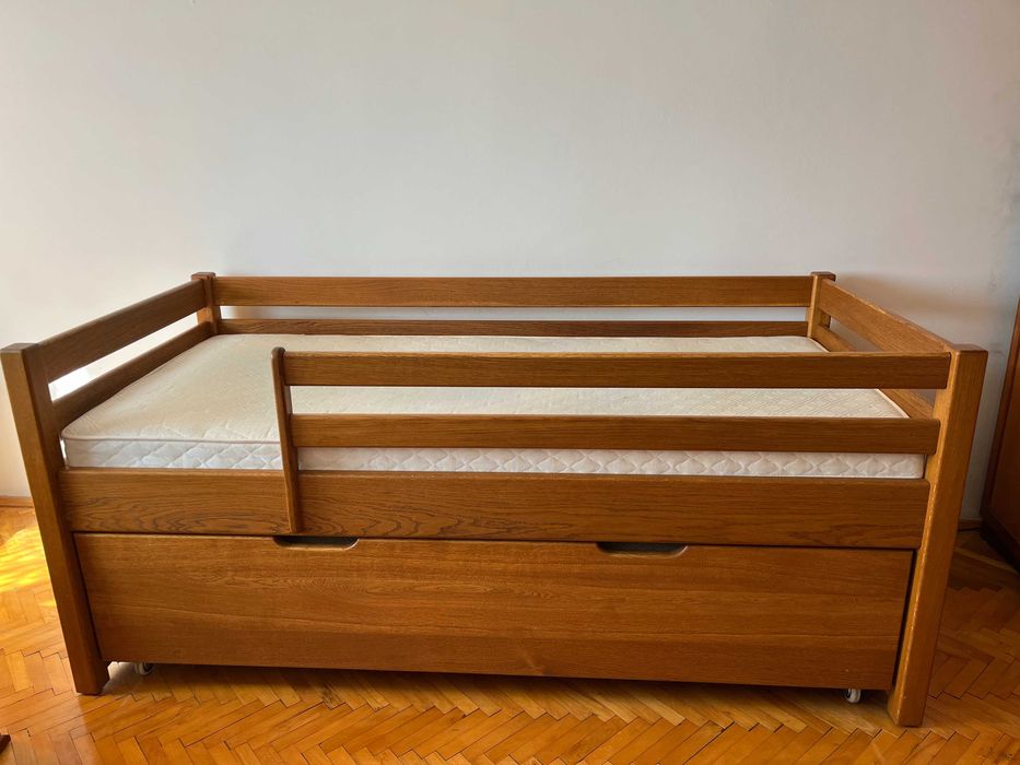 Ліжко дубове з масиву двохярусне