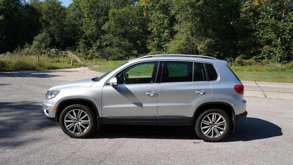 Volkswagen Tiguan R-Line      2016