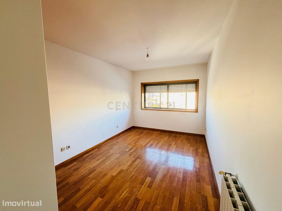 Apartamento T3 Moderno - Padrão da Legua