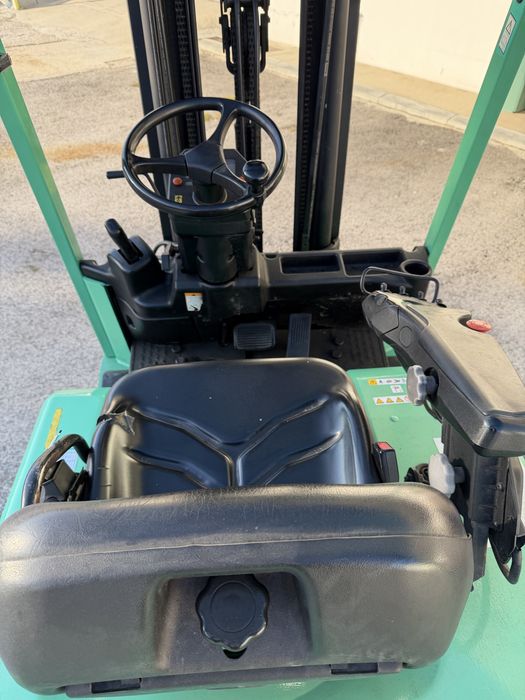 Mitsubishi empilhador eletrico - 2500kg - triplex 6m
